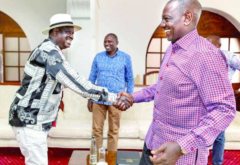 Split loyalty: Raila’s heart for Ruto, mind for his supporters