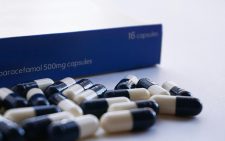 Trump to sign executive order to cut prices of medicine to match other countries