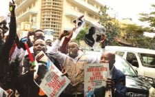 Journalists must robustly defend their rights